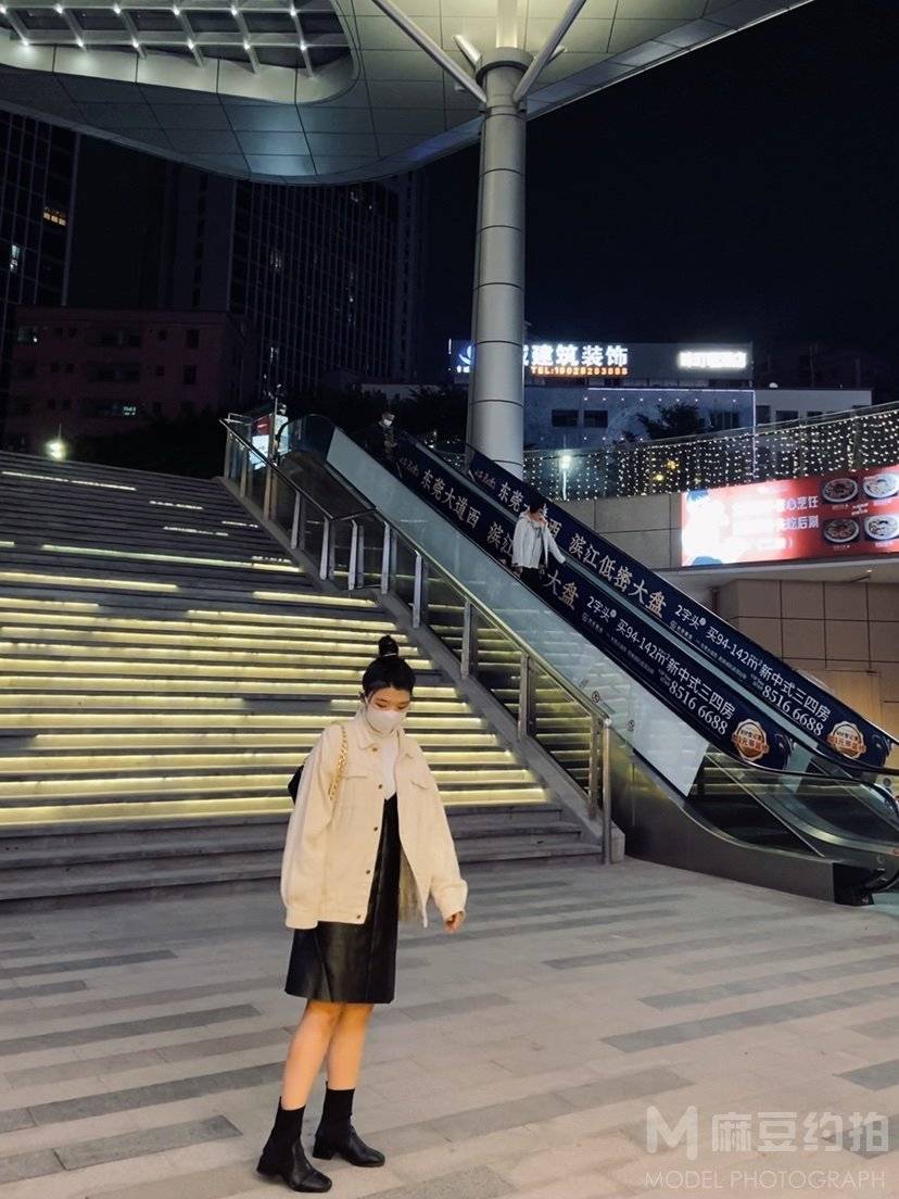 夜景模特