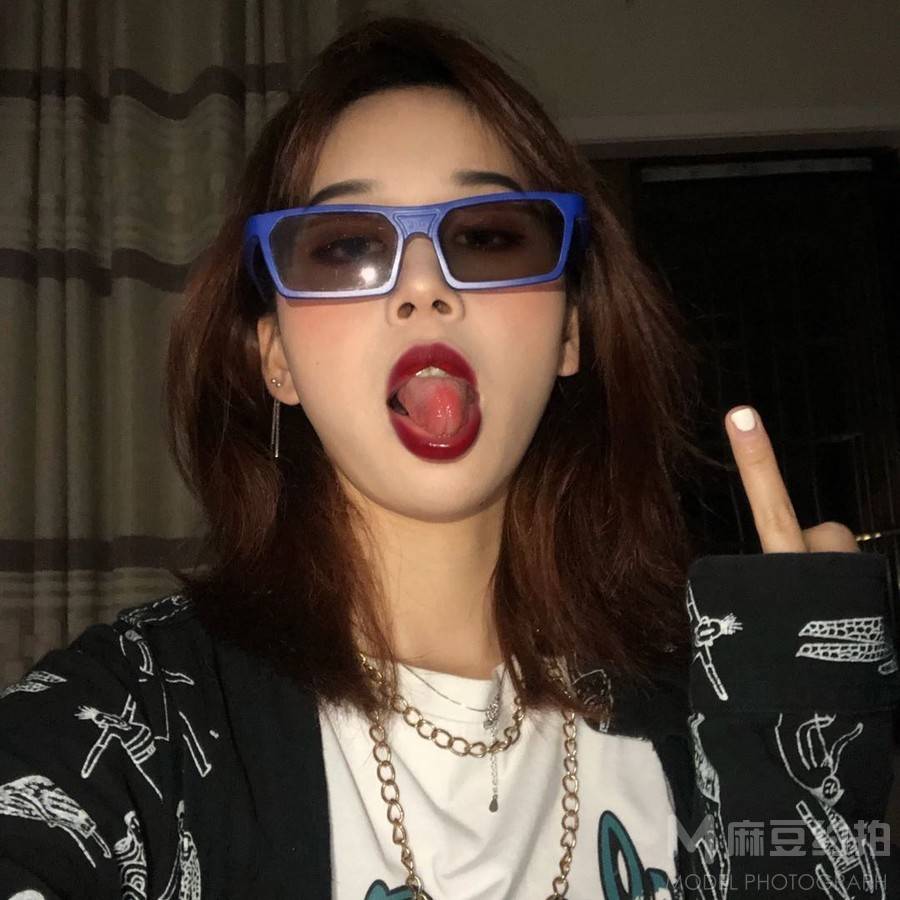 暗黑模特