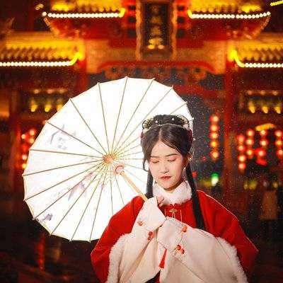 汉服模特