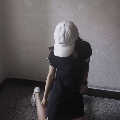 黑白模特