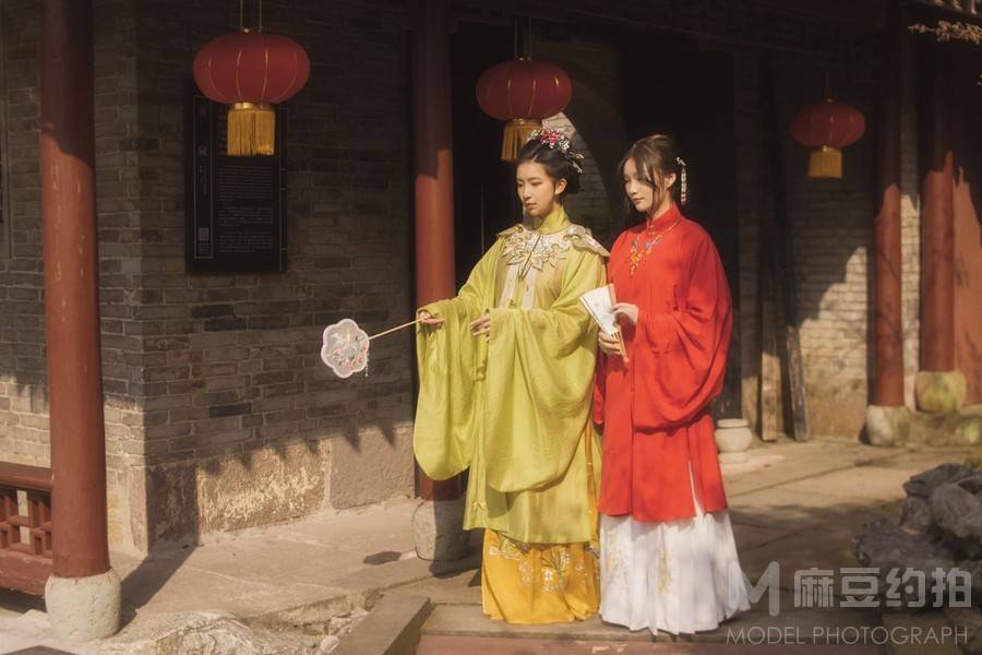 汉服模特
