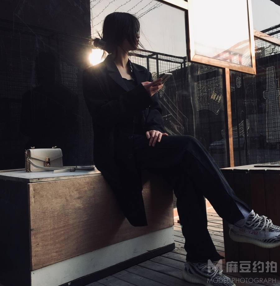 黑白模特