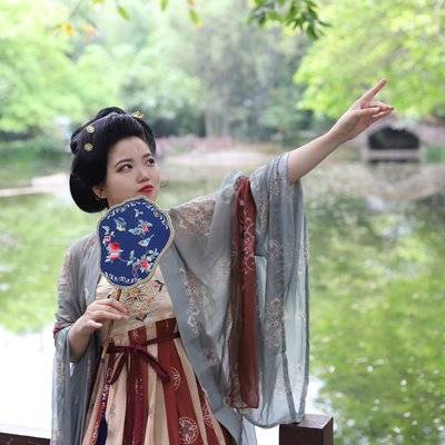 汉服模特