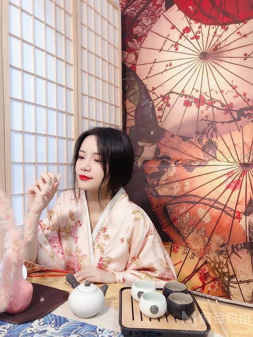 和服模特