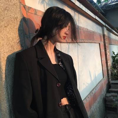 黑白模特