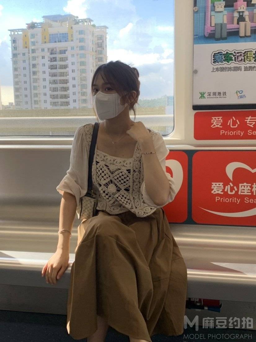纪实模特