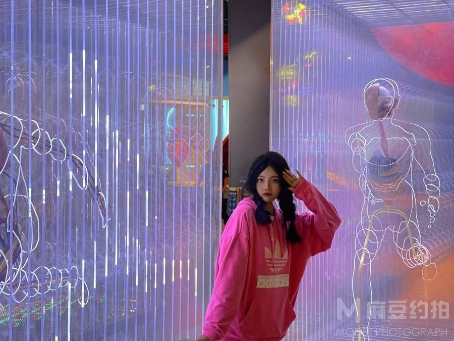 妆容模特