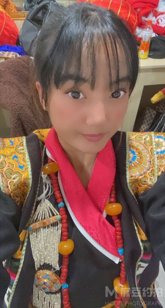 清新模特