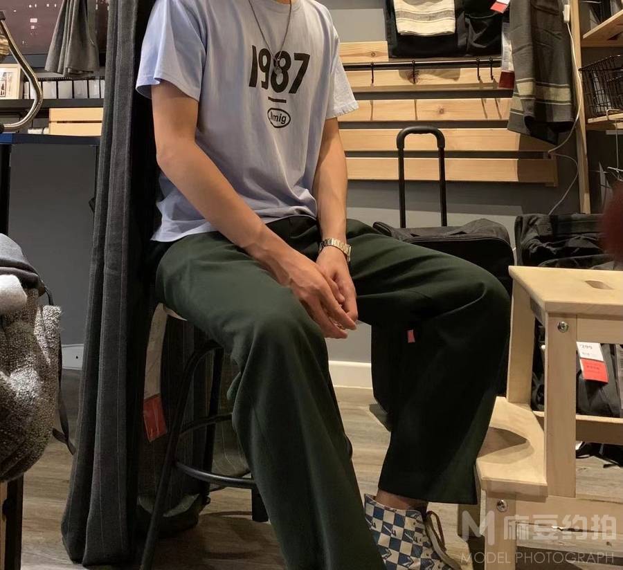 黑白模特