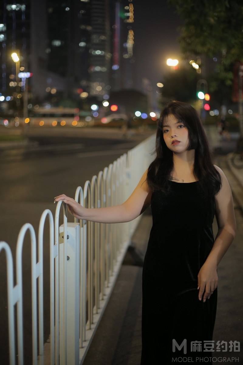 夜景模特