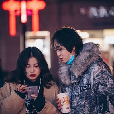 情绪模特