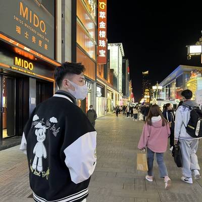 校园模特