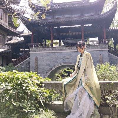 汉服模特