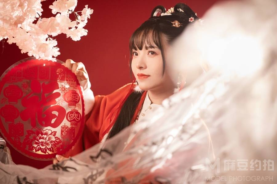 汉服模特