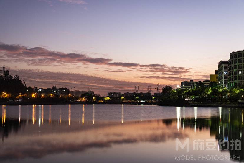 夜景模特