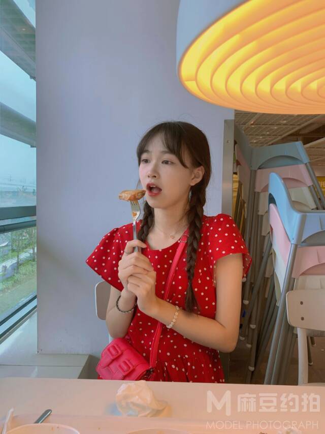 校园模特