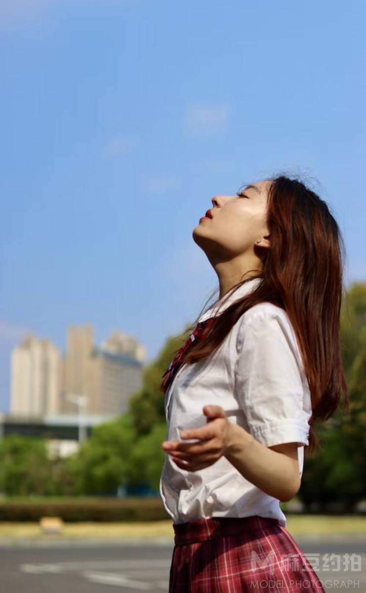 校园模特