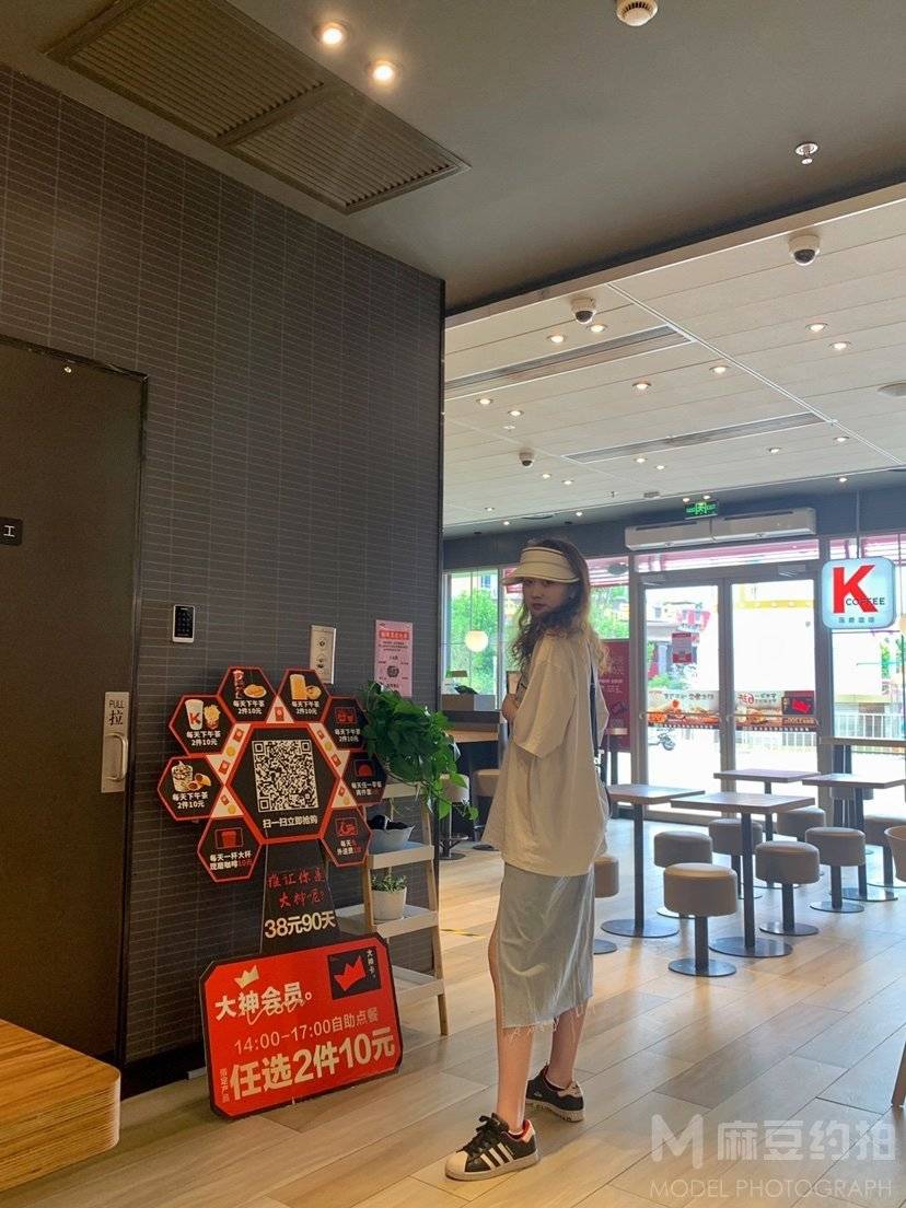 妆容模特