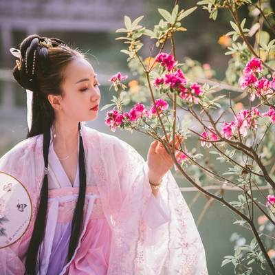 汉服模特