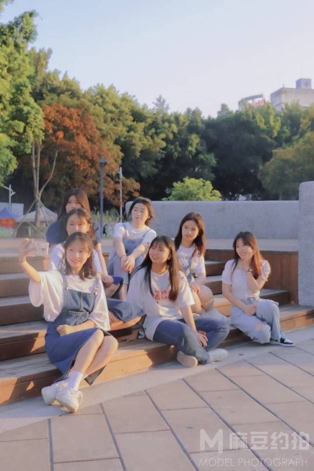 校园模特