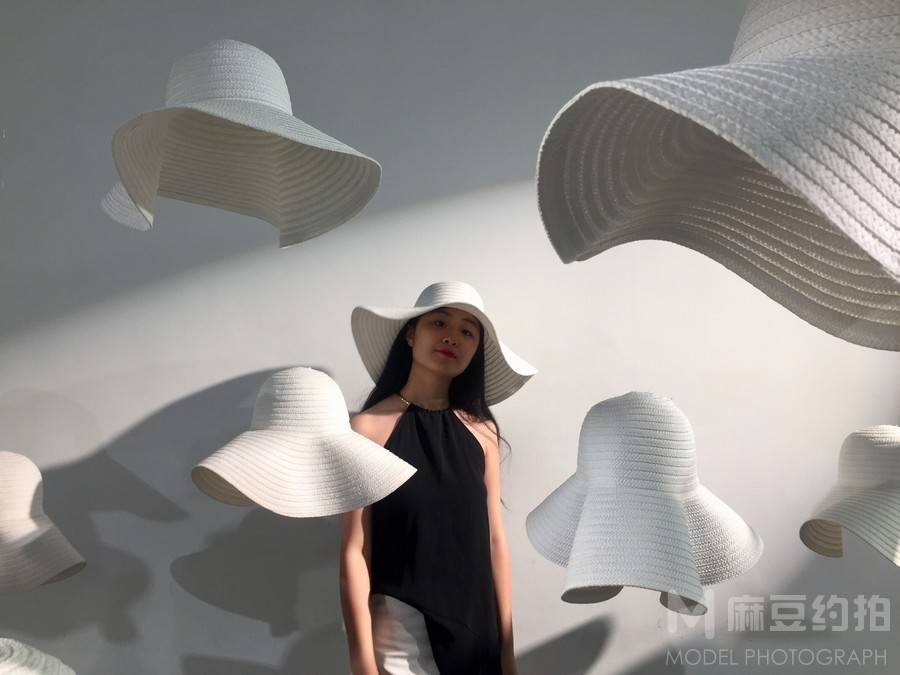 宝丽来模特