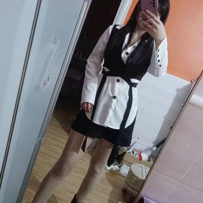 黑白模特