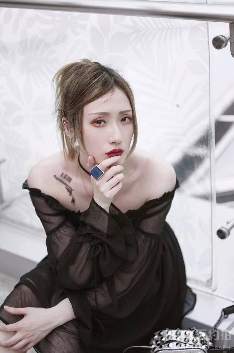 暗黑模特