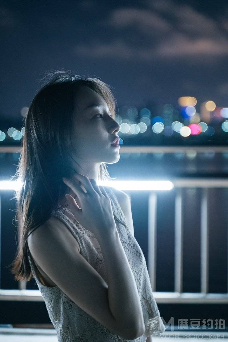 夜景模特