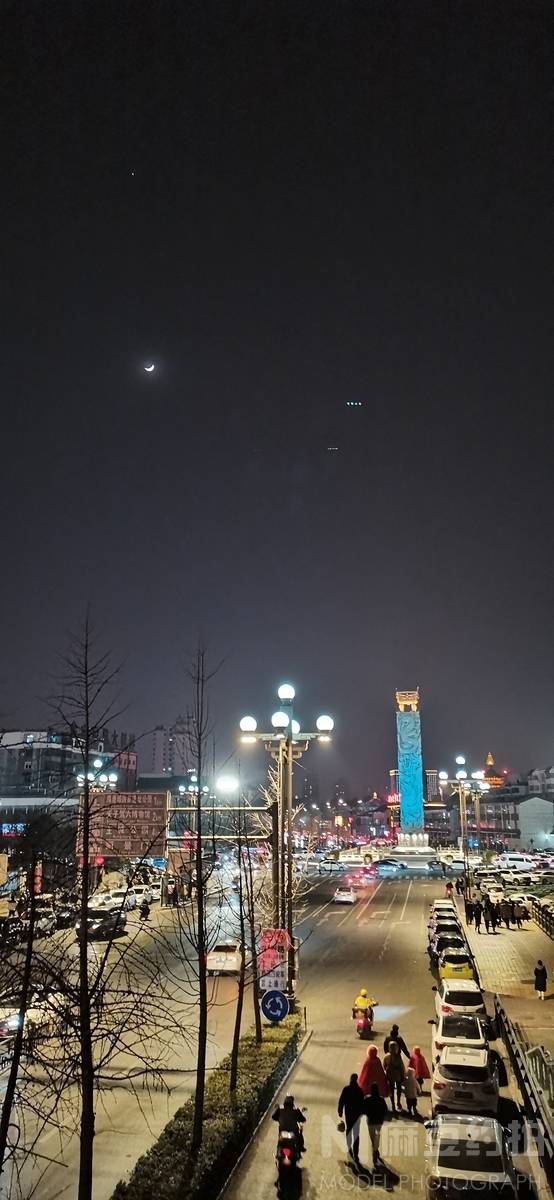 夜景模特