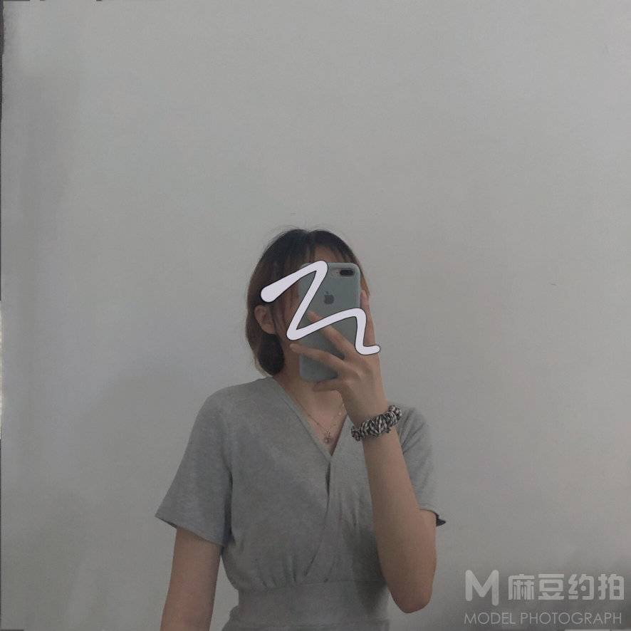 清新模特