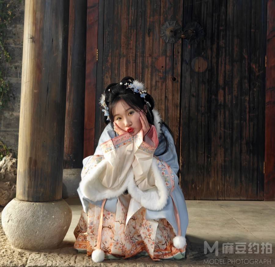 妆容模特