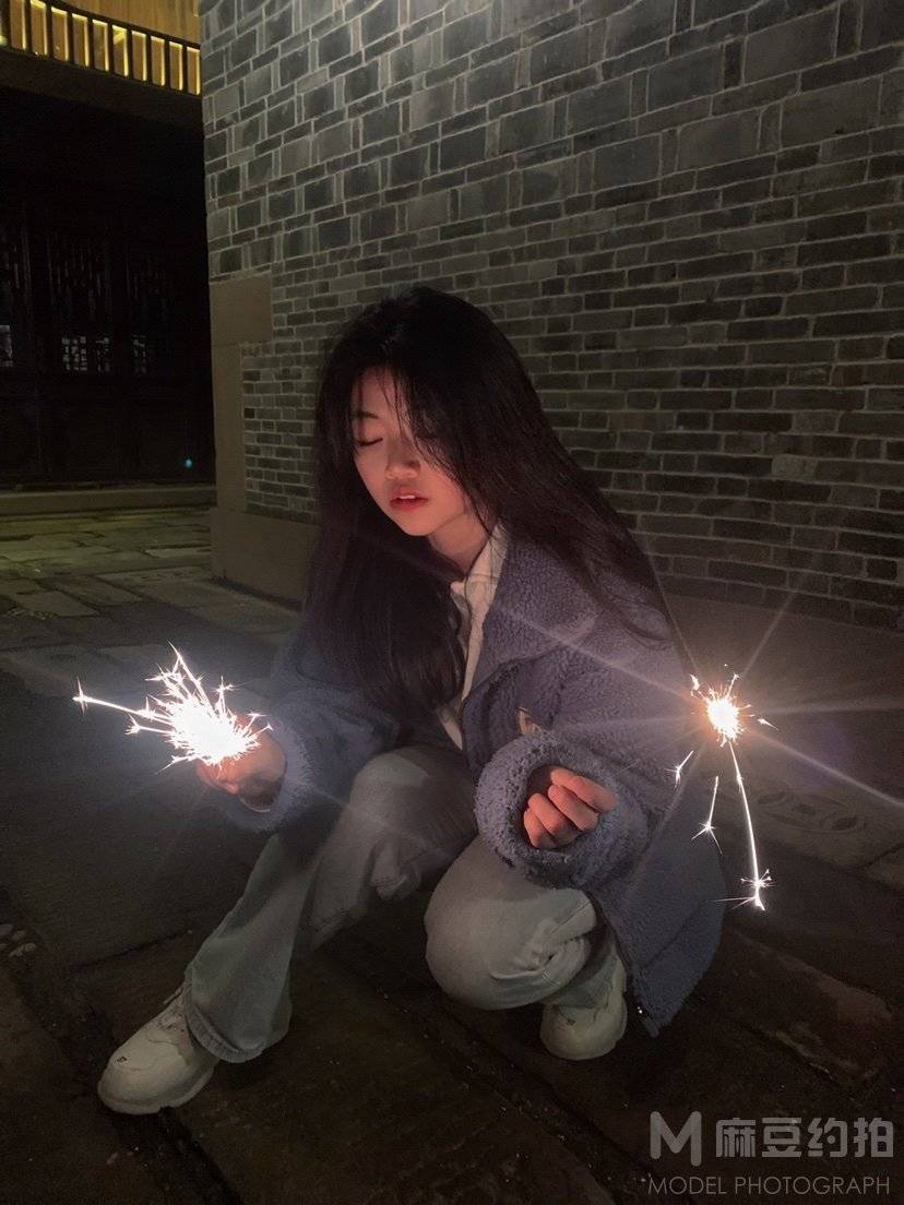 夜景模特