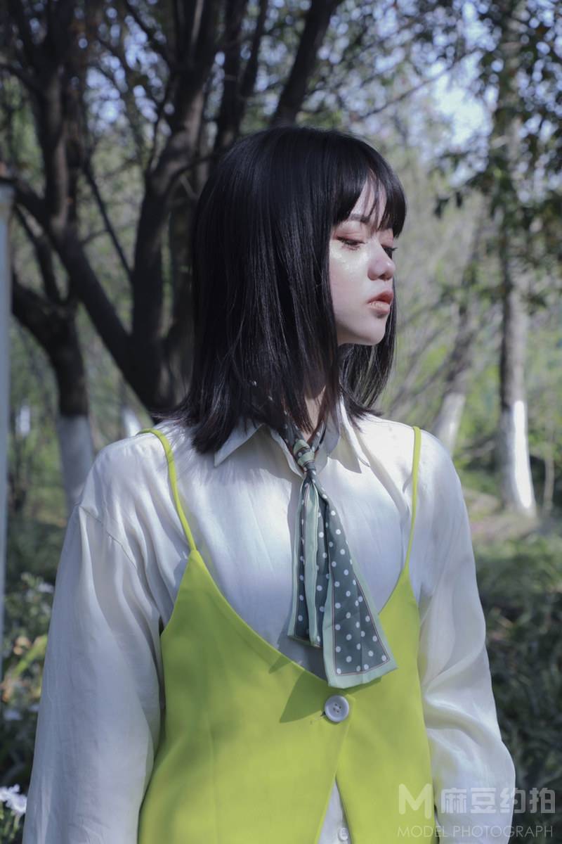 情绪模特