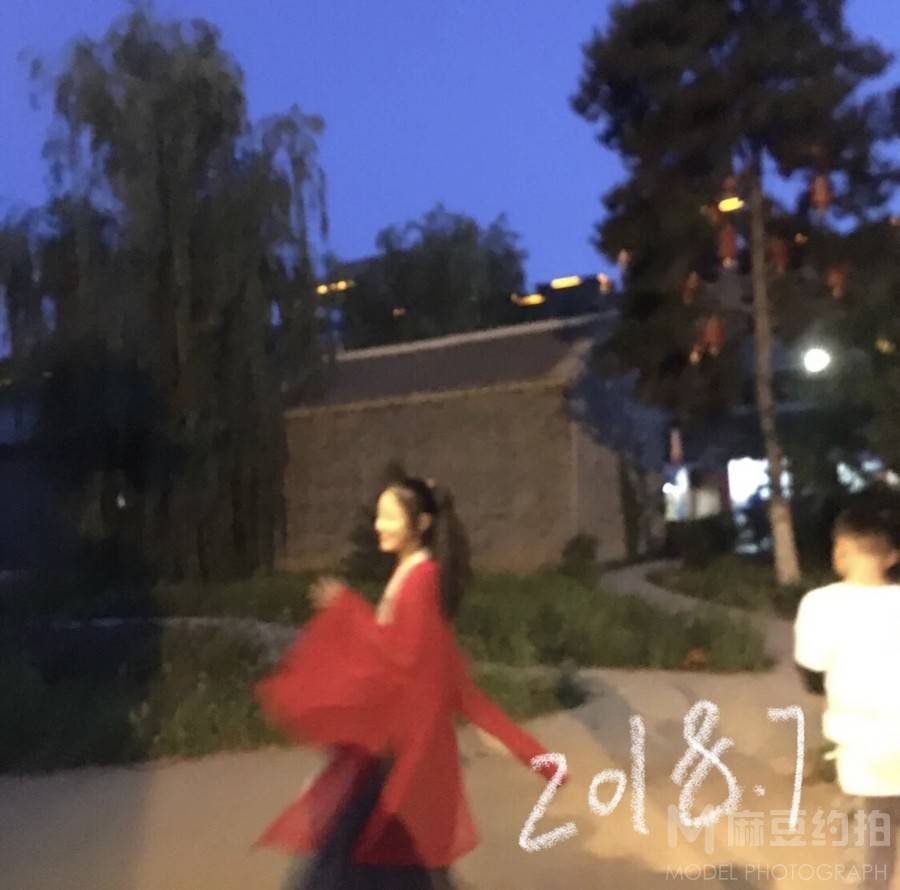 妆容模特