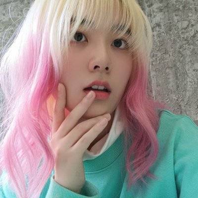 宝丽来模特