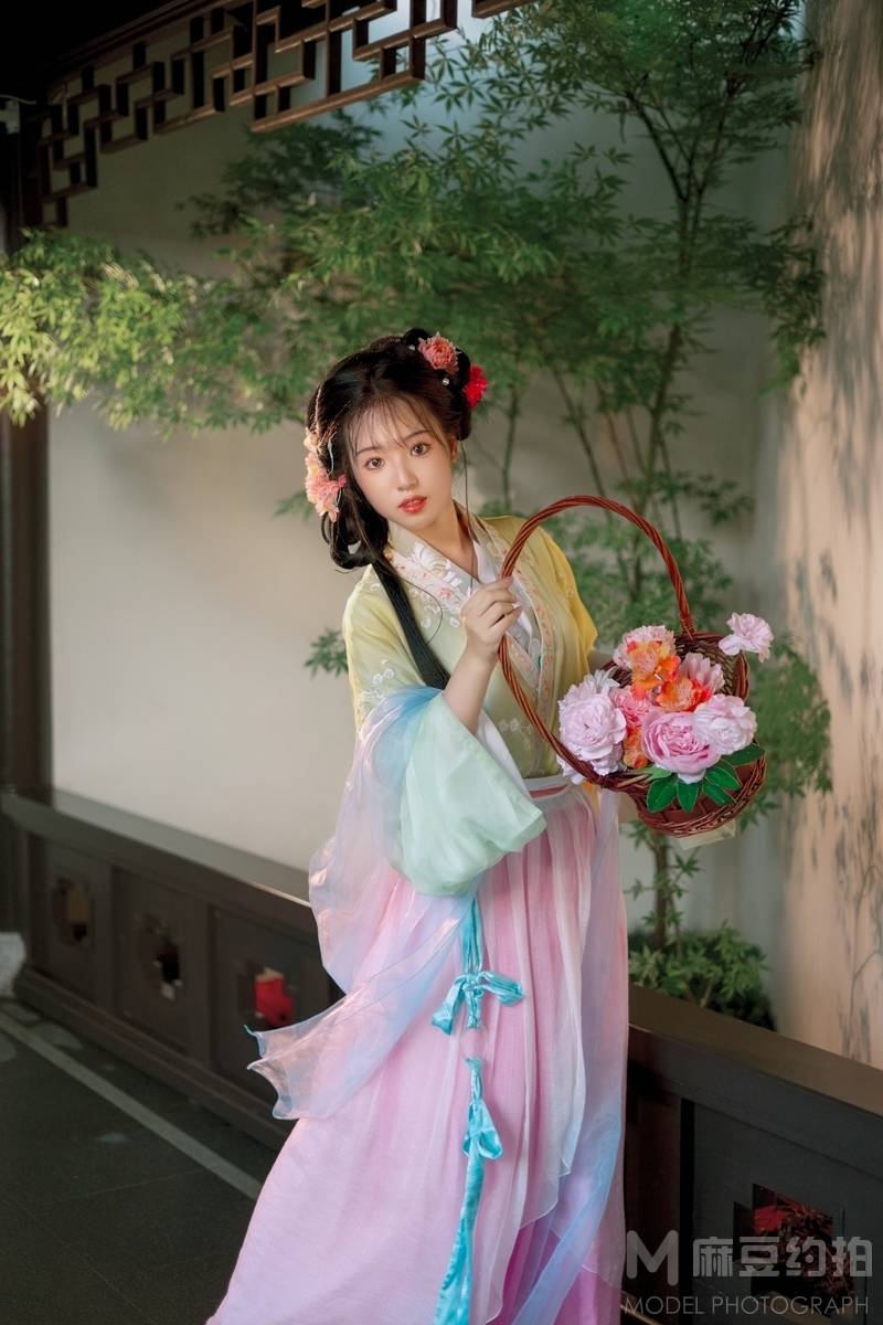 汉服模特