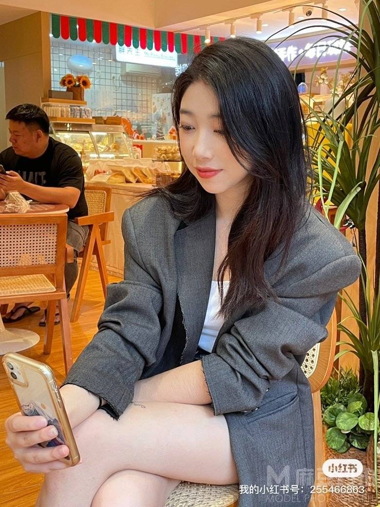 清新模特