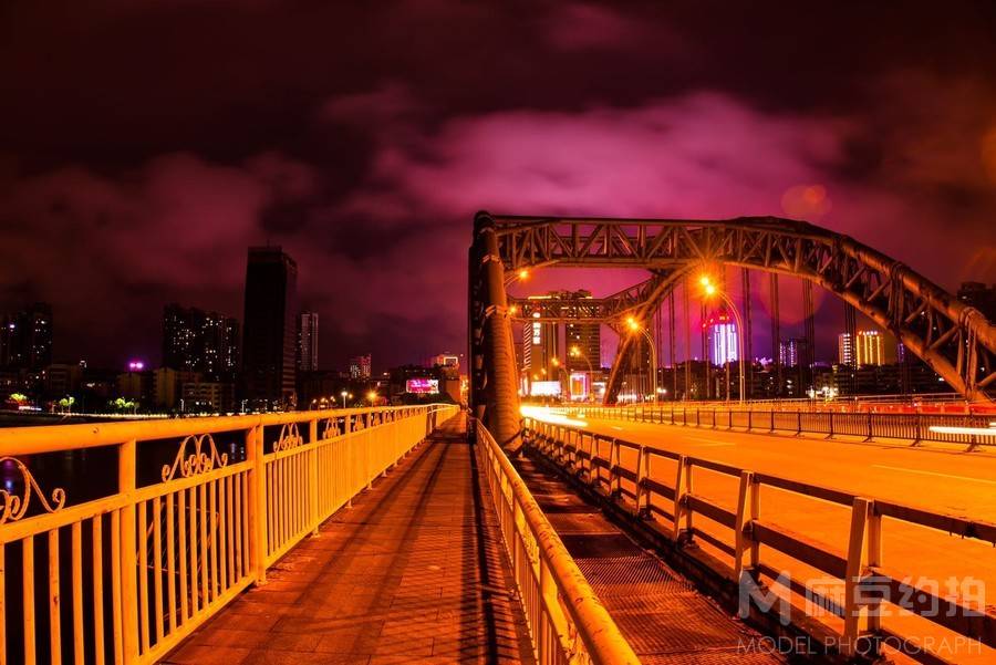 夜景模特