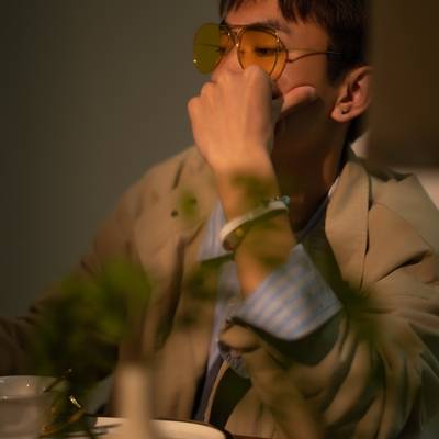 情绪模特