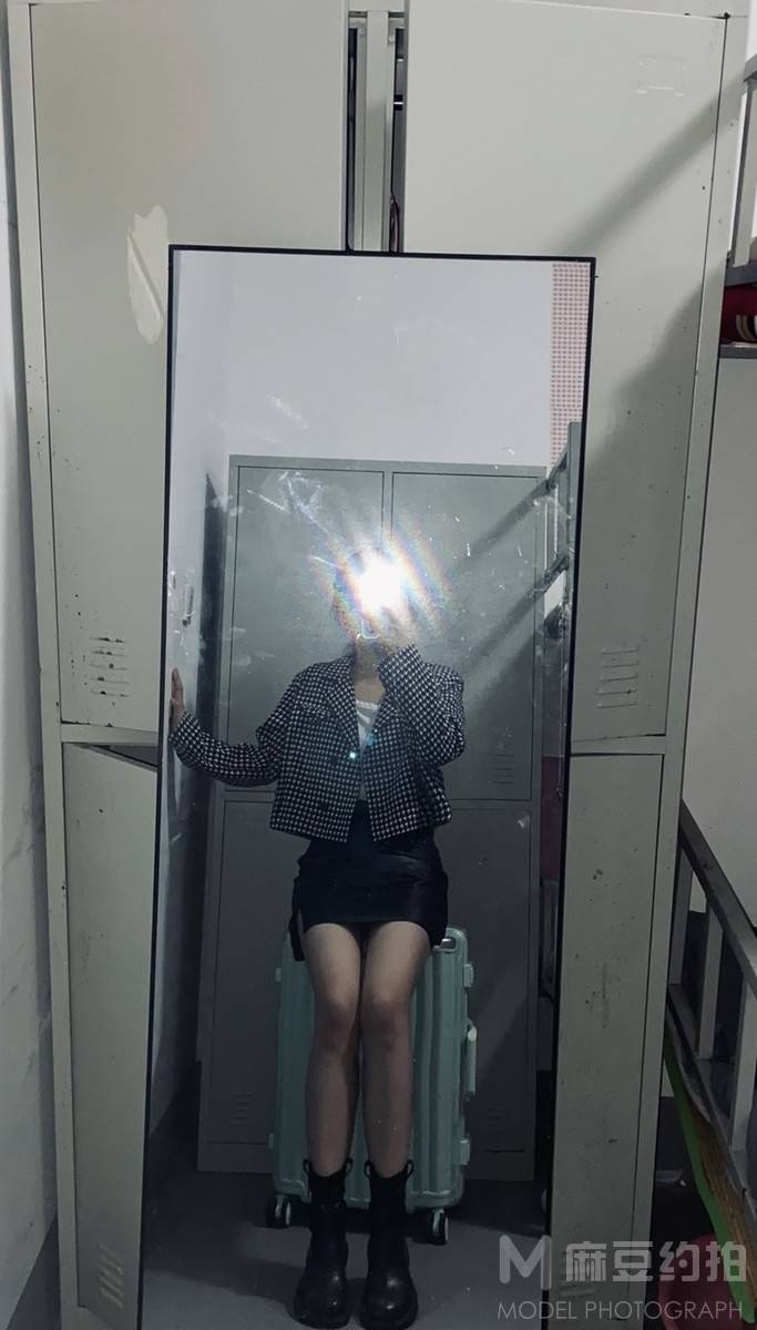 胶片模特