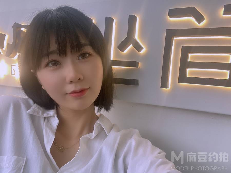 纪实模特