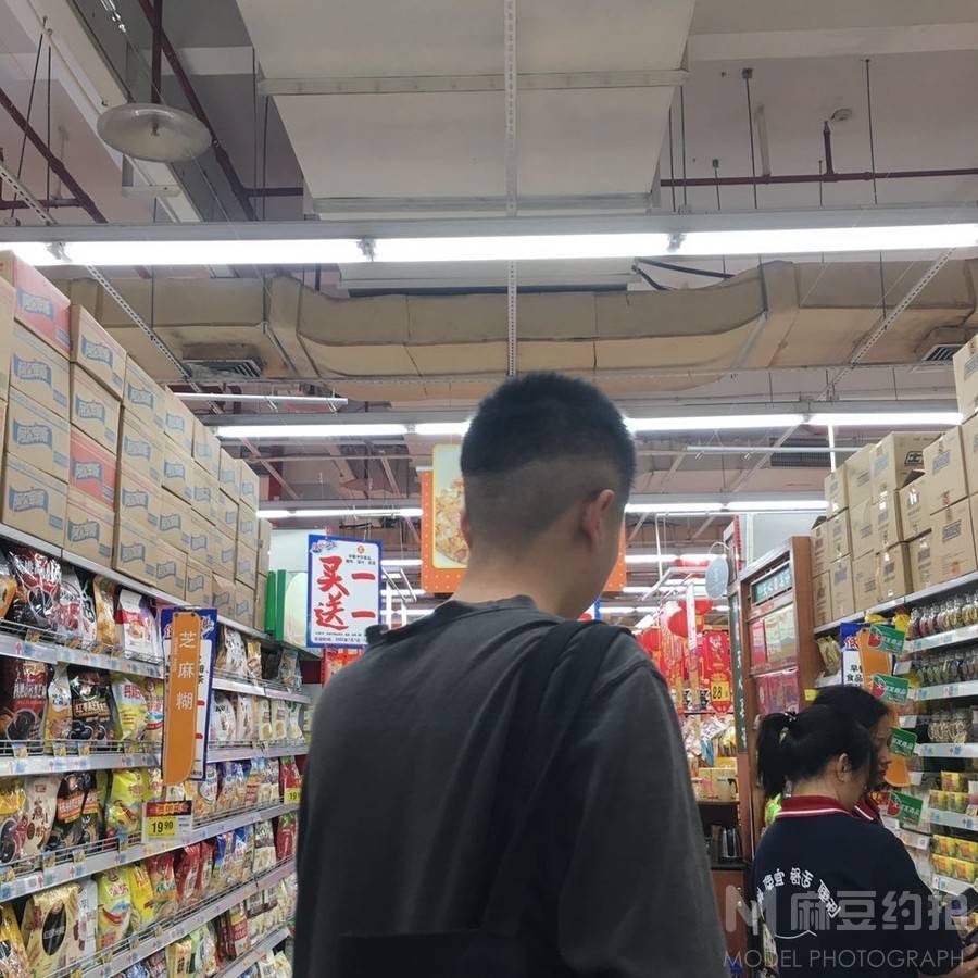 纪实模特