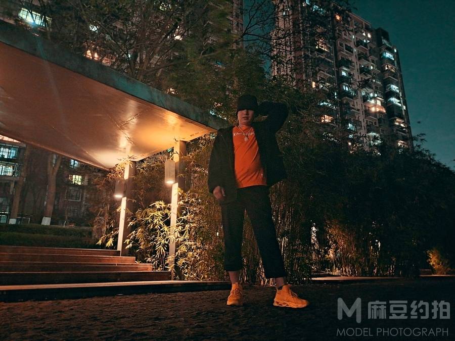 夜景模特
