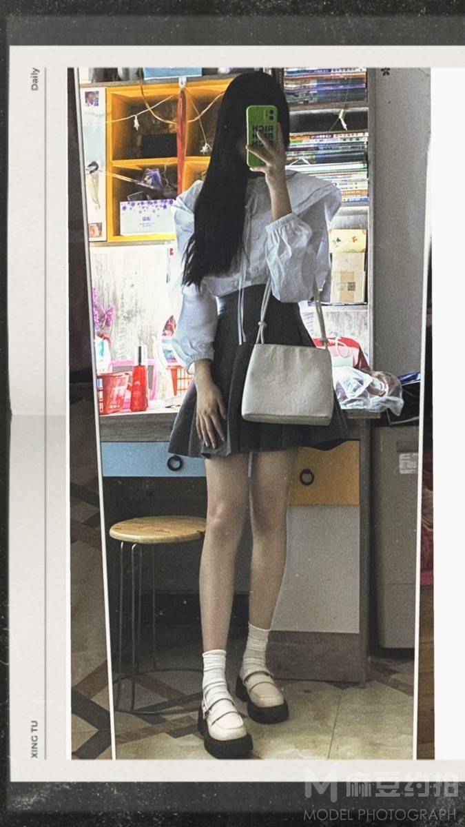 校园模特