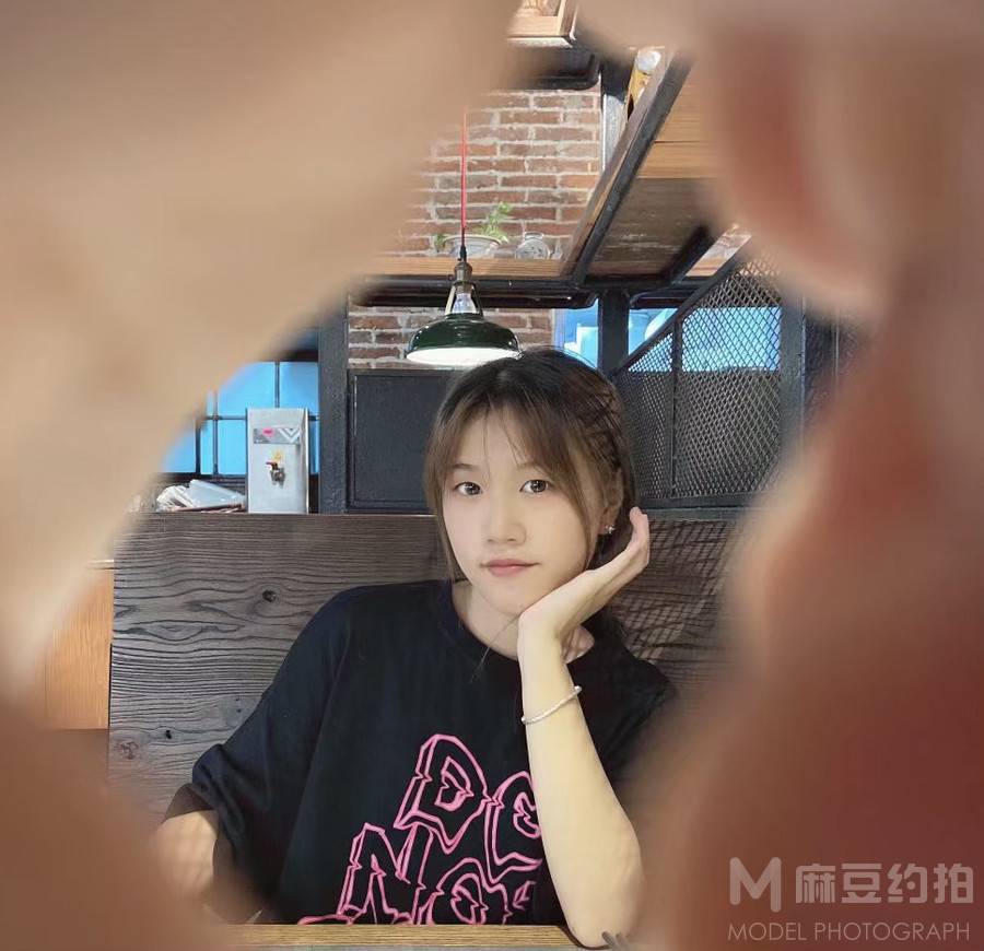 纪实模特