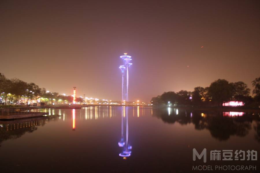 夜景模特