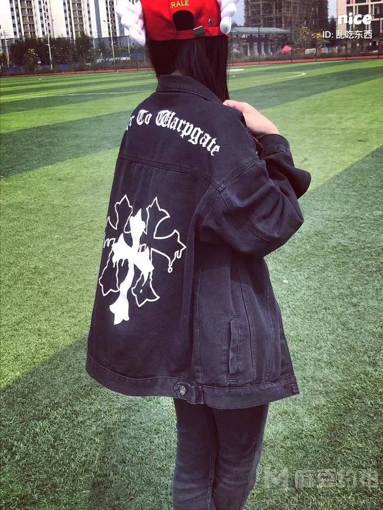黑白模特