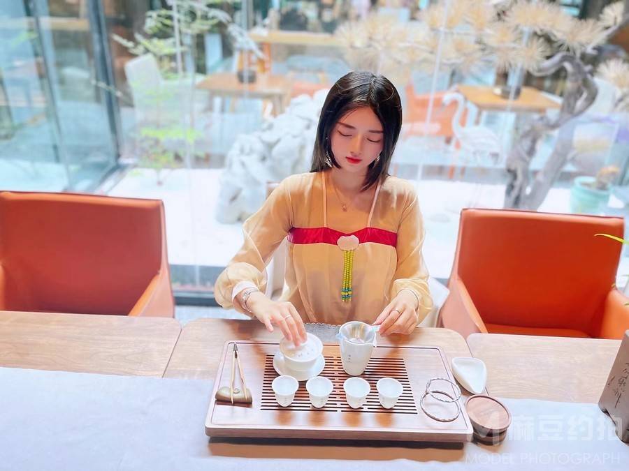 汉服模特