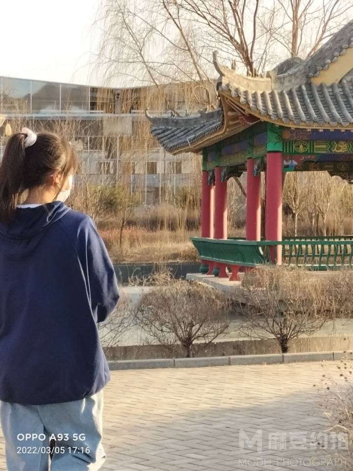 校园模特