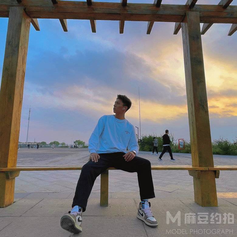 校园模特
